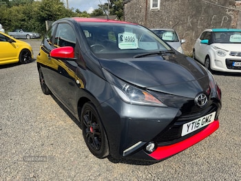 2015 - 1.0 VVT-i X-Pression 3dr