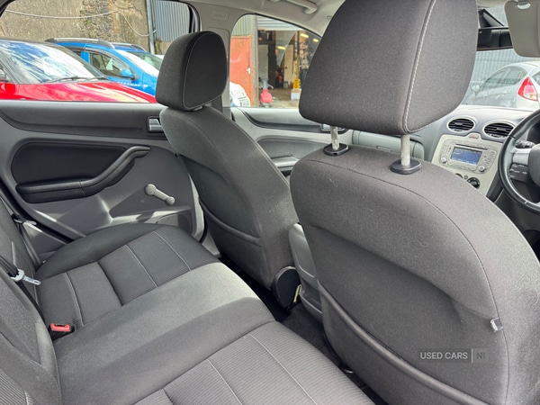 Used Ford Focus 2011 for sale - 76190323: Photo 9