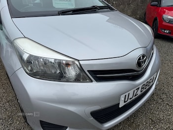 Used Toyota Yaris 2012 for sale - 76308778: Photo
