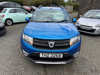 Used Dacia Sandero Stepway 2015 for sale - 76190341: Photo 2