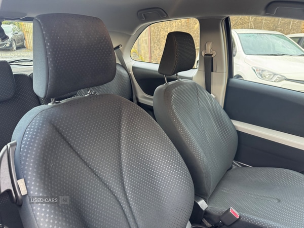 Used Toyota Yaris 2010 for sale - 77840341: Photo 29