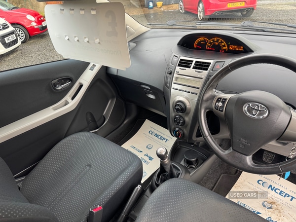 Used Toyota Yaris 2010 for sale - 77840341: Photo 8