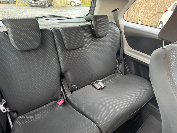 Used Toyota Yaris 2010 for sale - 77840341: Photo 9