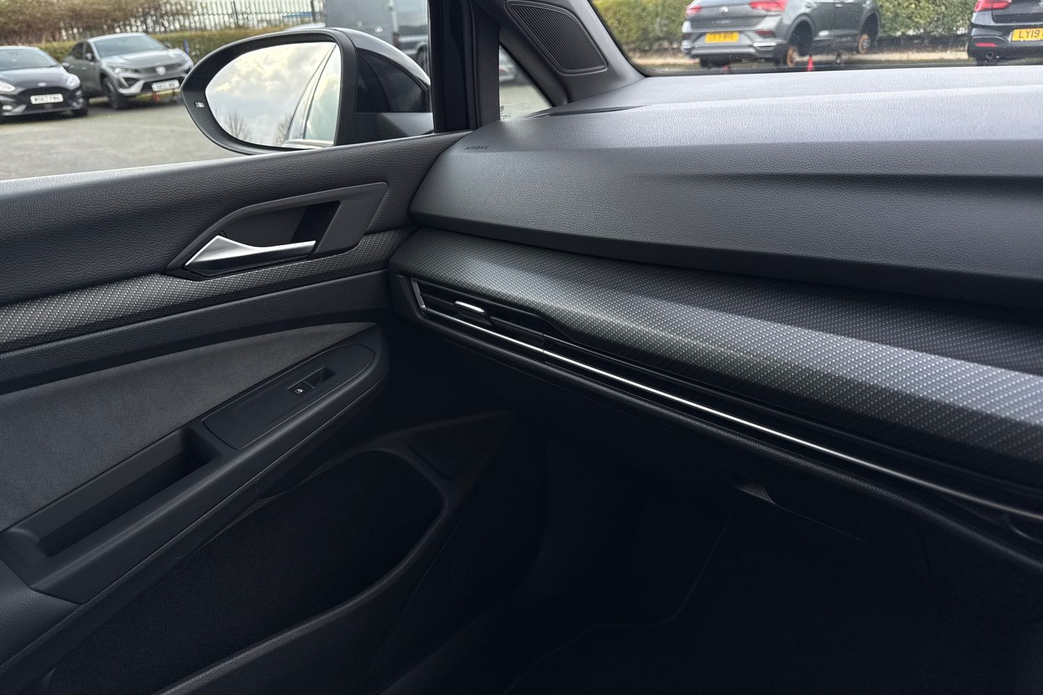 Used Volkswagen Golf 2020 for sale - 77348488: Photo 61