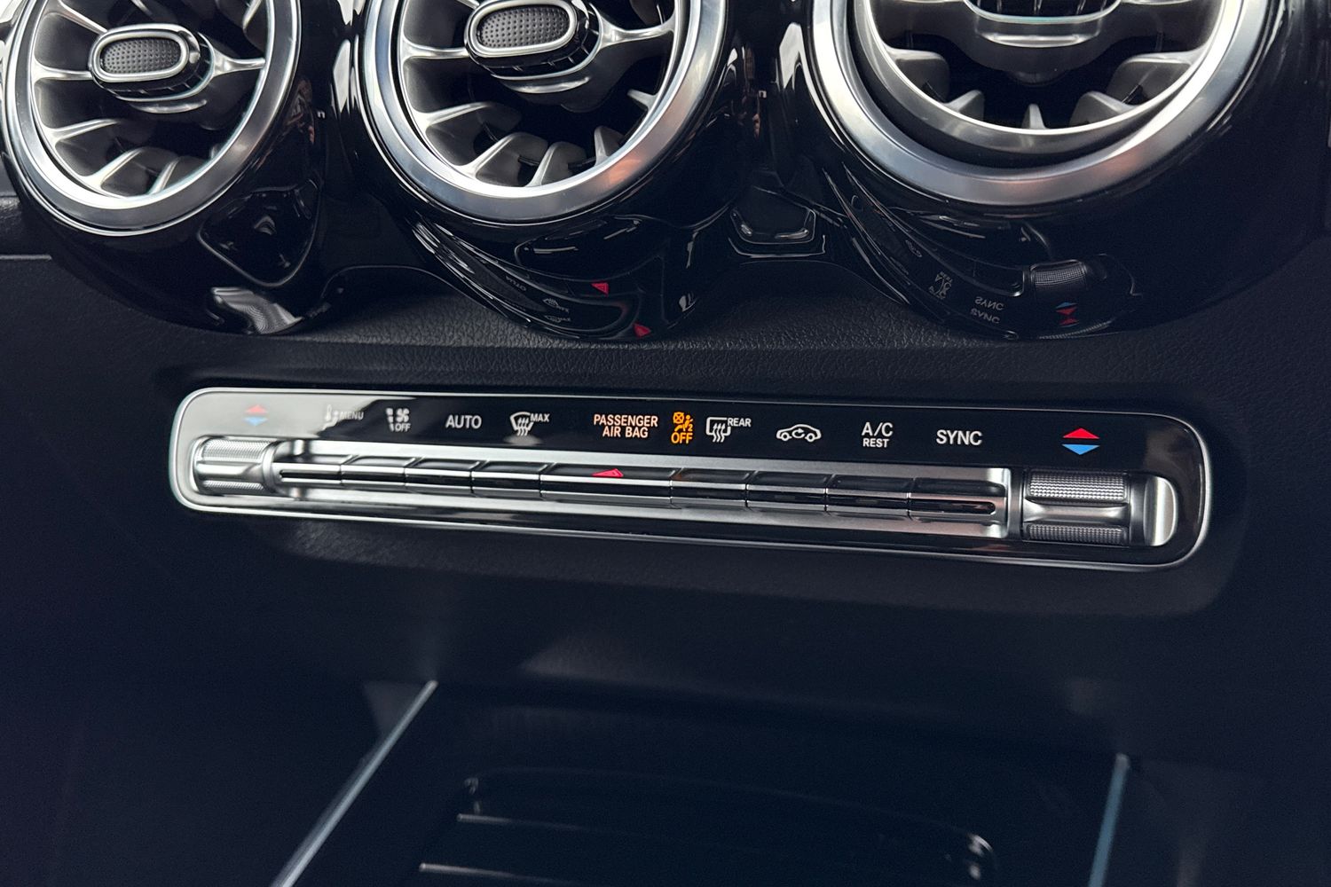 Used Mercedes-Benz GLB 2024 for sale - 77429568: Photo 22