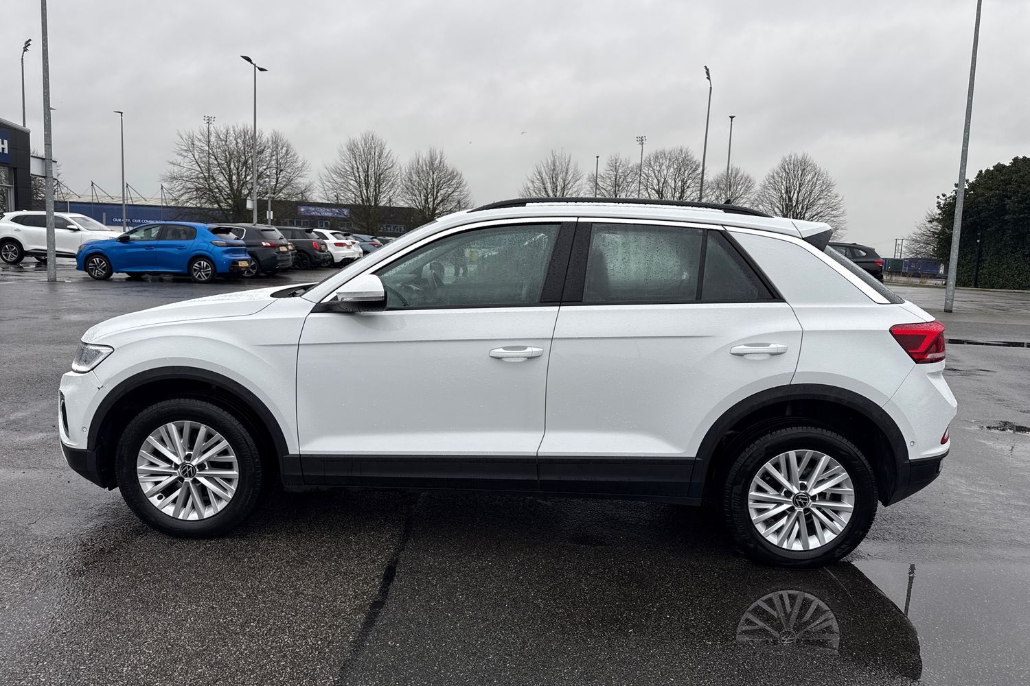 Used Volkswagen T-Roc 2023 for sale - 77472855: Photo 31