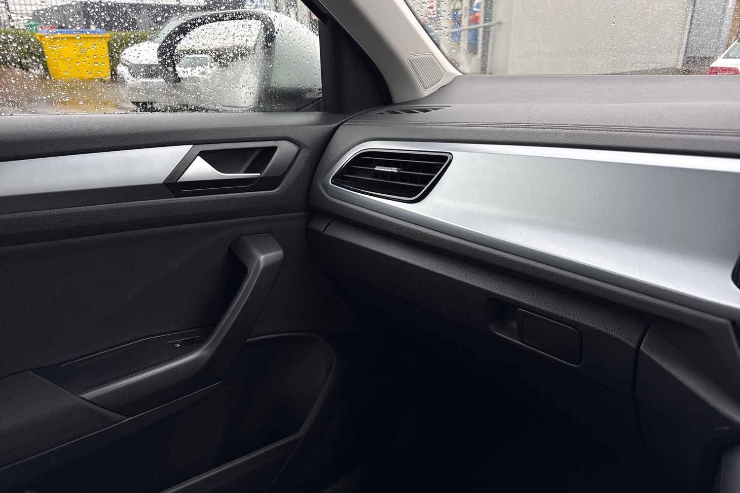 Used Volkswagen T-Roc 2023 for sale - 77472855: Photo 59