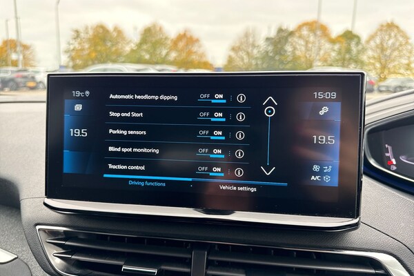 Used Peugeot 5008 2023 for sale - 76257088: Photo 51
