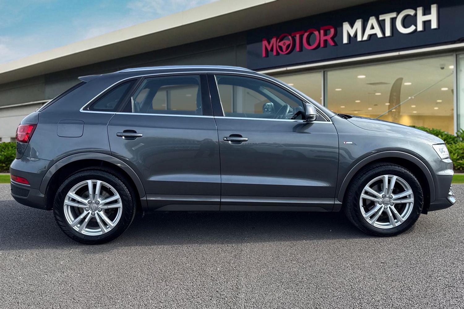 Used Audi Q3 2017 for sale - 77961464: Photo 3