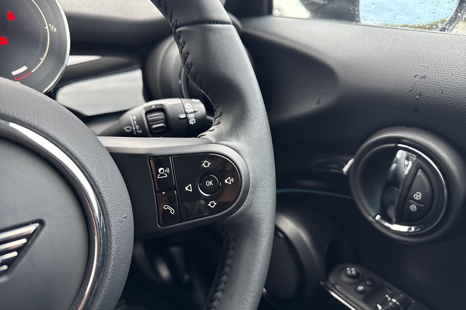 Used MINI Hatch 2023 for sale - 76890152: Photo 37