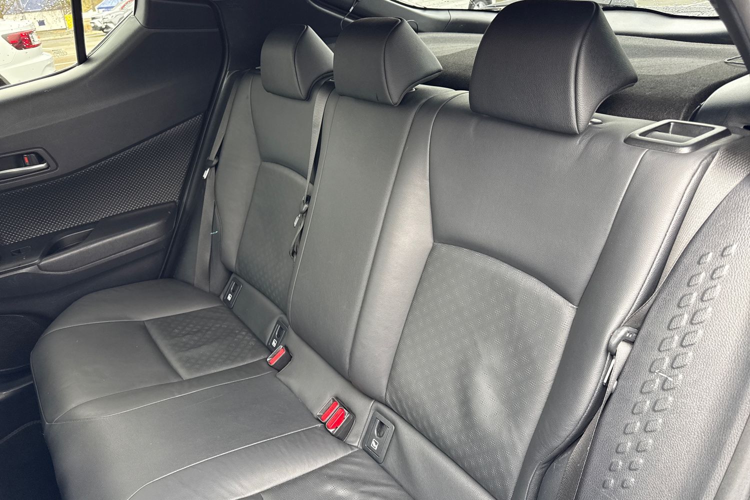 Used Toyota C-HR 2021 for sale - 78043478: Photo 18