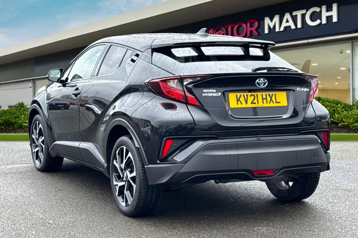 Used Toyota C-HR 2021 for sale - 78043478: Photo 2