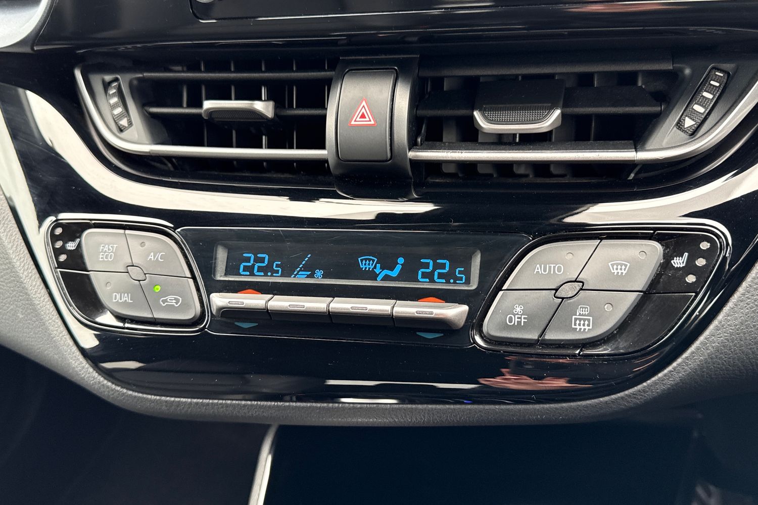 Used Toyota C-HR 2021 for sale - 78043478: Photo 21