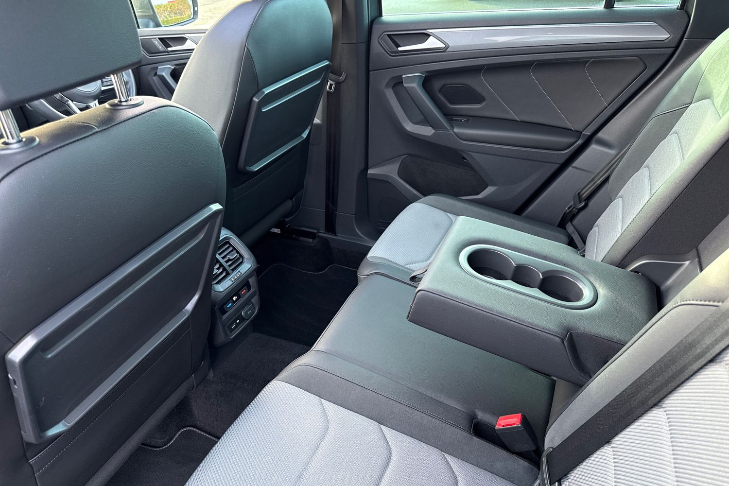 Used Volkswagen Tiguan 2019 for sale - 76884198: Photo 35