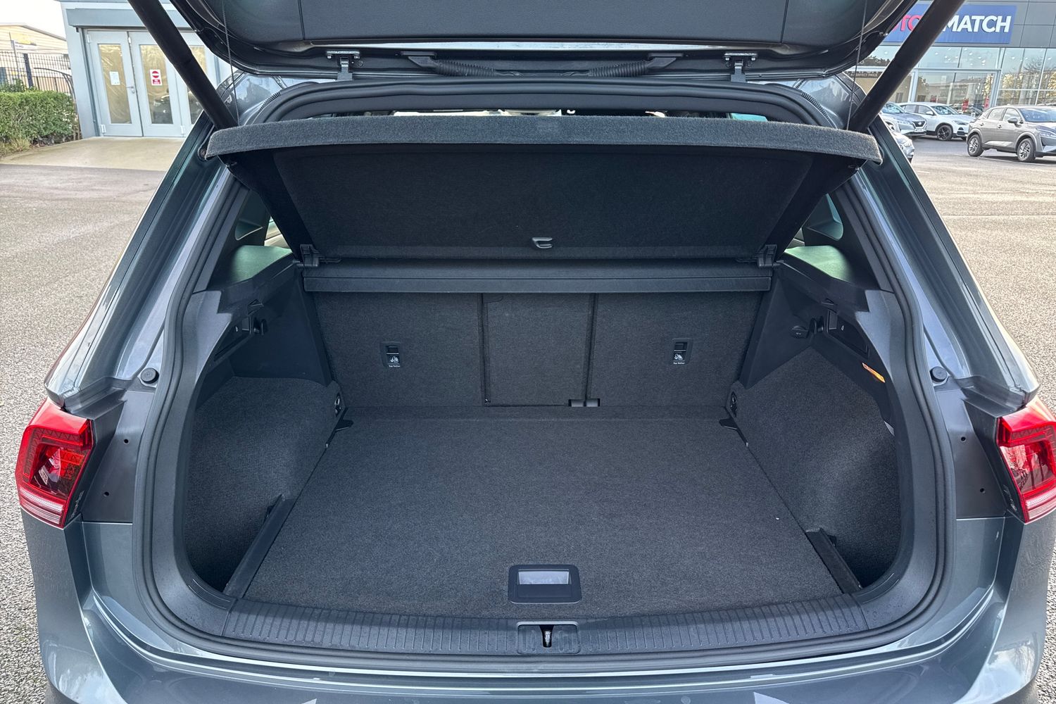 Used Volkswagen Tiguan 2019 for sale - 76884198: Photo 6