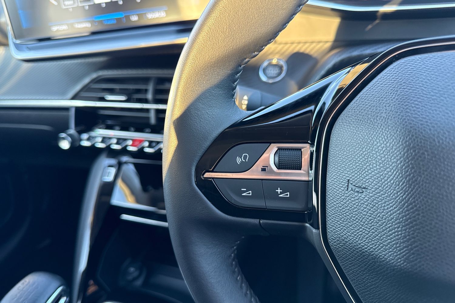 Used Peugeot 208 2022 for sale - 76649193: Photo 36