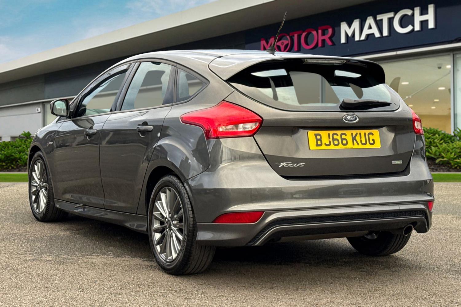 Used Ford Focus 2016 for sale - 77270455: Photo 2