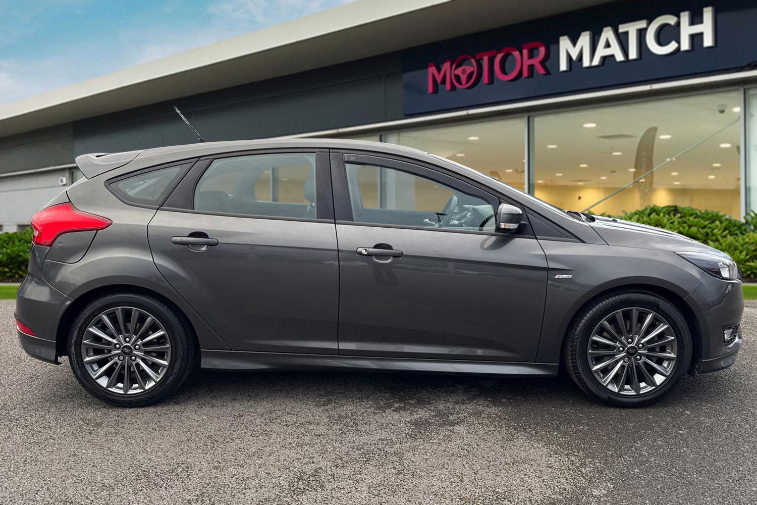 Used Ford Focus 2016 for sale - 77270455: Photo 3