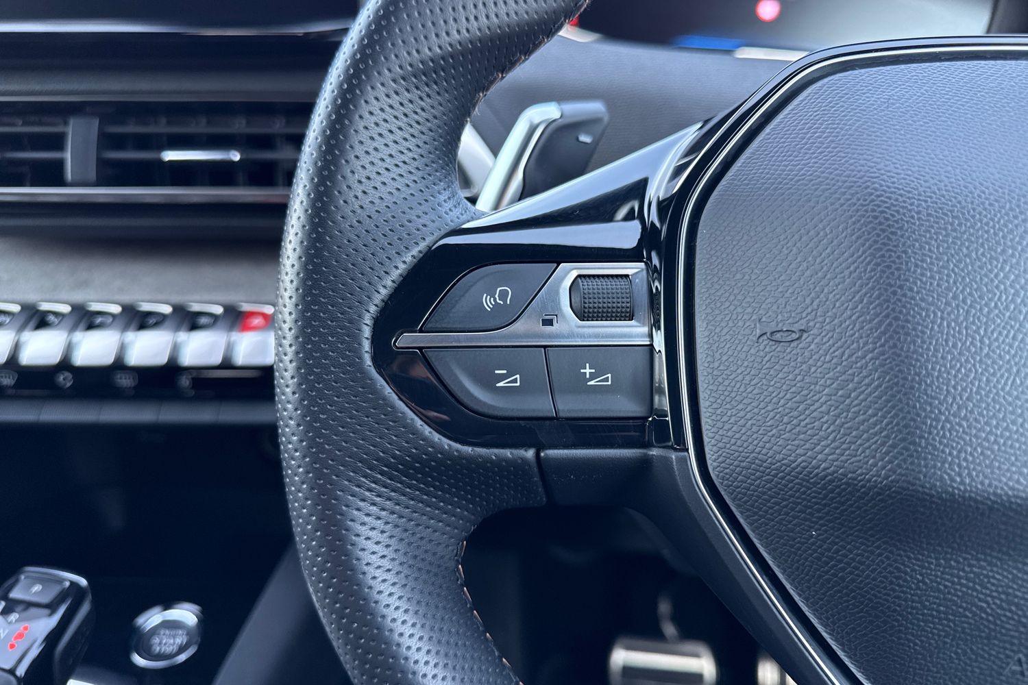 Used Peugeot 5008 2022 for sale - 78154885: Photo 40