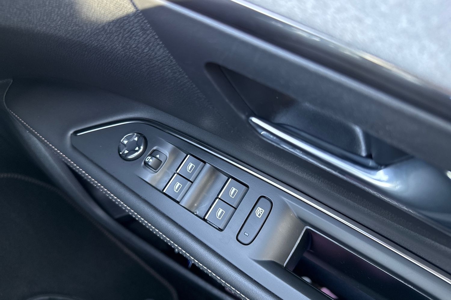 Used Peugeot 5008 2022 for sale - 78154885: Photo 44