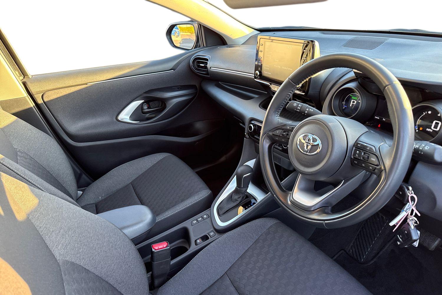 Used Toyota Yaris 2022 for sale - 76636934: Photo 14