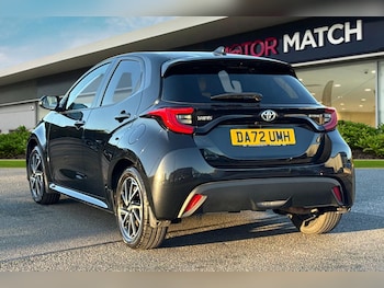 Used Toyota Yaris 2022 for sale - 76636934: Photo