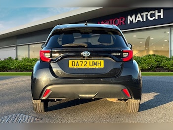 Used Toyota Yaris 2022 for sale - 76636934: Photo