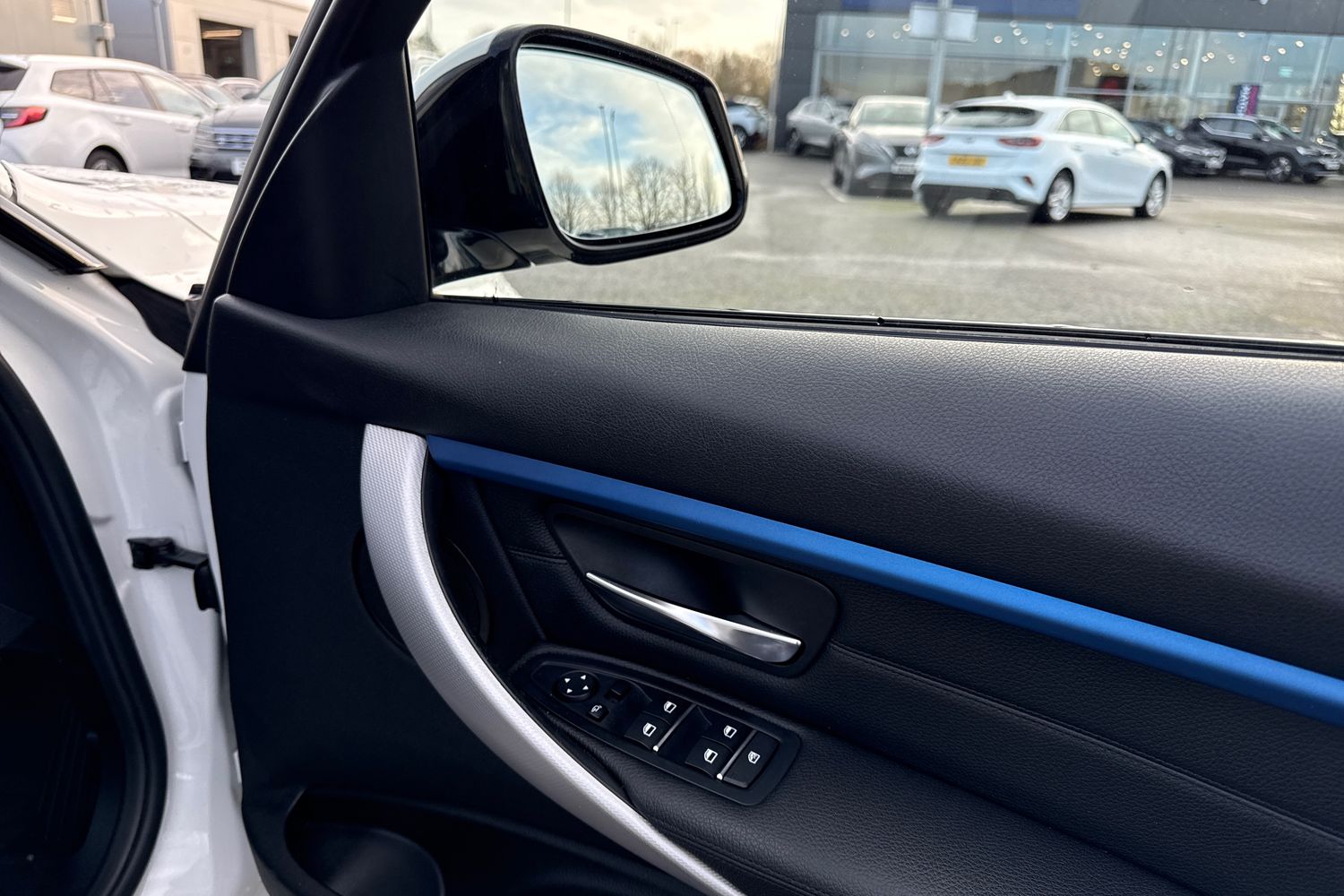 Used BMW 3 Series 2016 for sale - 76863236: Photo 21