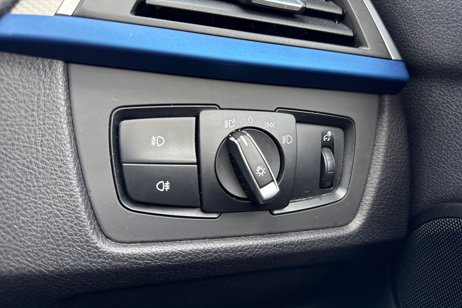 Used BMW 3 Series 2016 for sale - 76863236: Photo 43