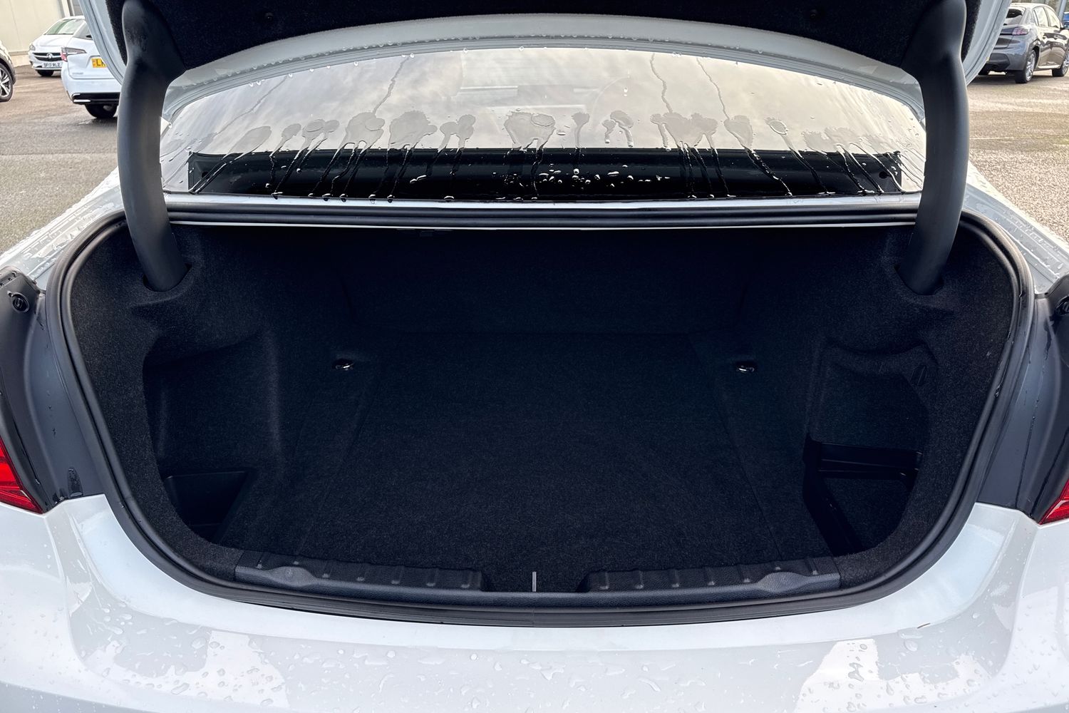 Used BMW 3 Series 2016 for sale - 76863236: Photo 7