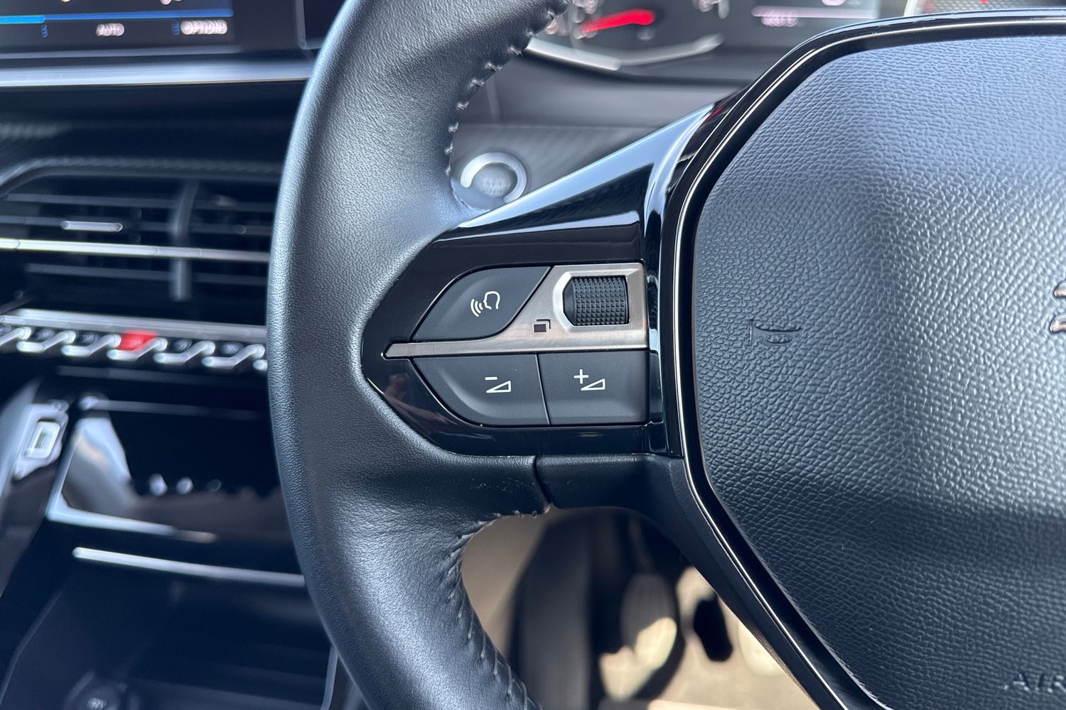 Used Peugeot 208 2021 for sale - 78168540: Photo 39