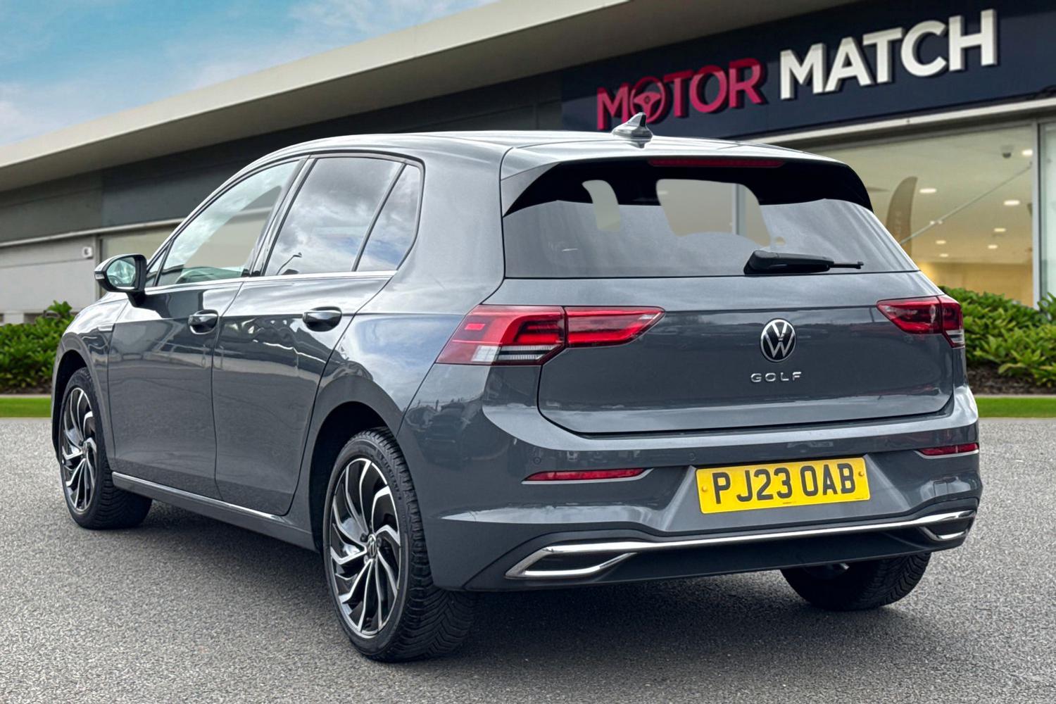 Used Volkswagen Golf 2023 for sale - 77904541: Photo 2