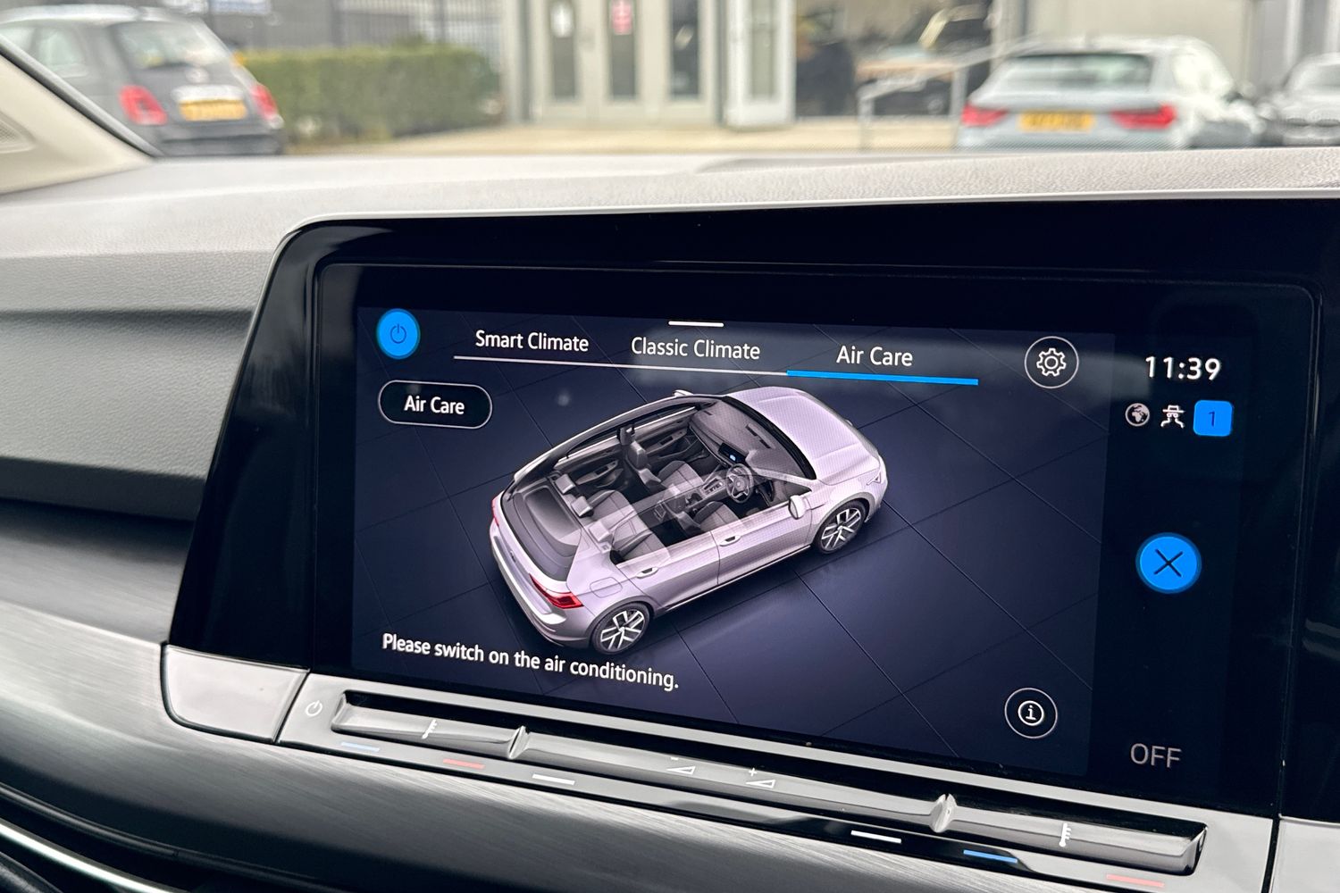 Used Volkswagen Golf 2023 for sale - 77904541: Photo 52