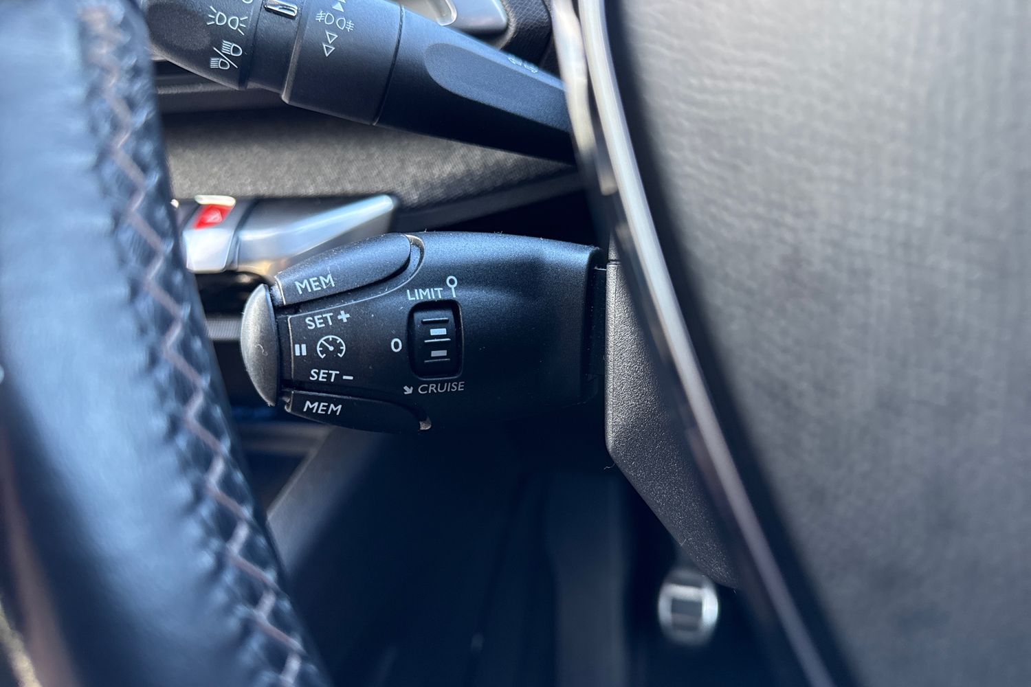 Used Peugeot 3008 2018 for sale - 76783019: Photo 41