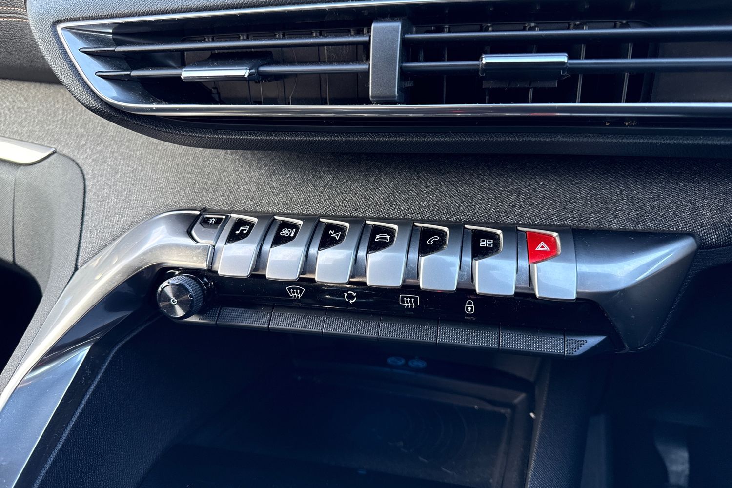 Used Peugeot 3008 2018 for sale - 76783019: Photo 53