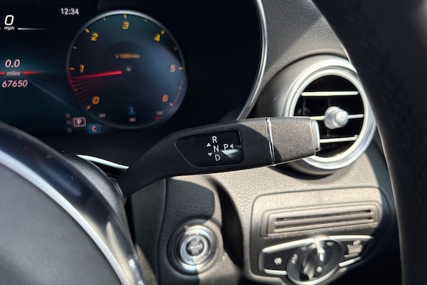 Used Mercedes-Benz GLC 2020 for sale - 75598192: Photo 42