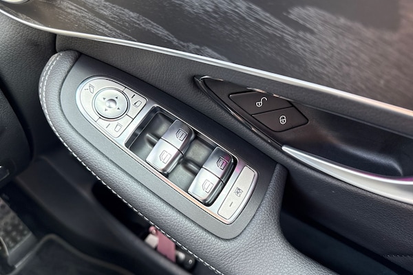 Used Mercedes-Benz GLC 2020 for sale - 75598192: Photo 44
