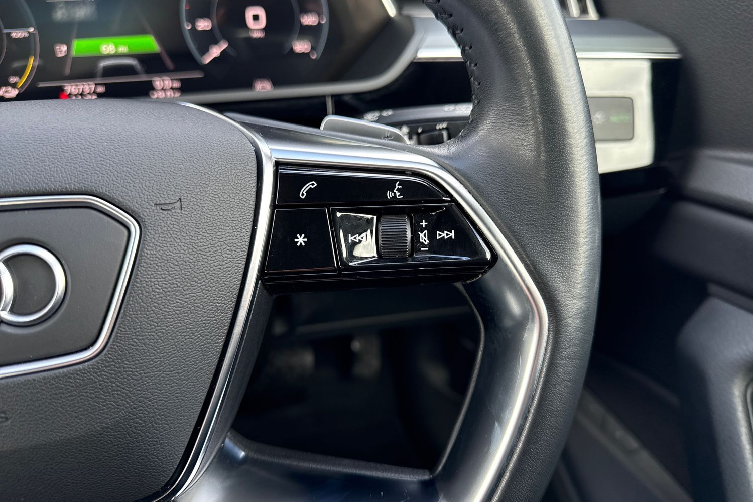 Used Audi e-tron 2020 for sale - 77577803: Photo 40