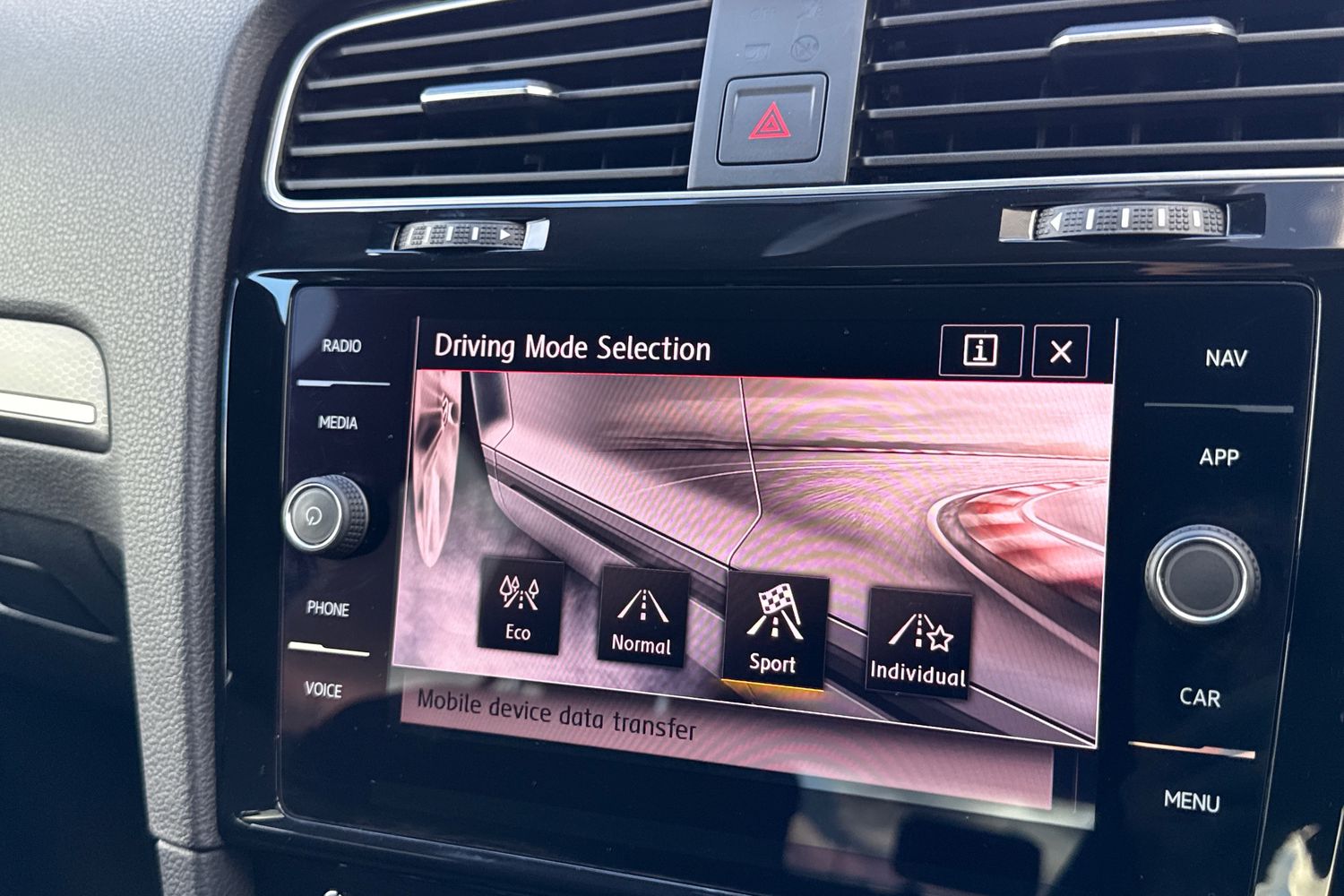 Used Volkswagen Golf 2019 for sale - 76746279: Photo 54