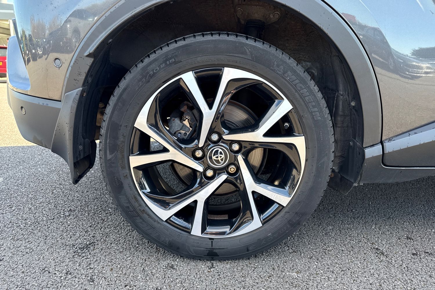 Used Toyota C-HR 2018 for sale - 77929024: Photo 11