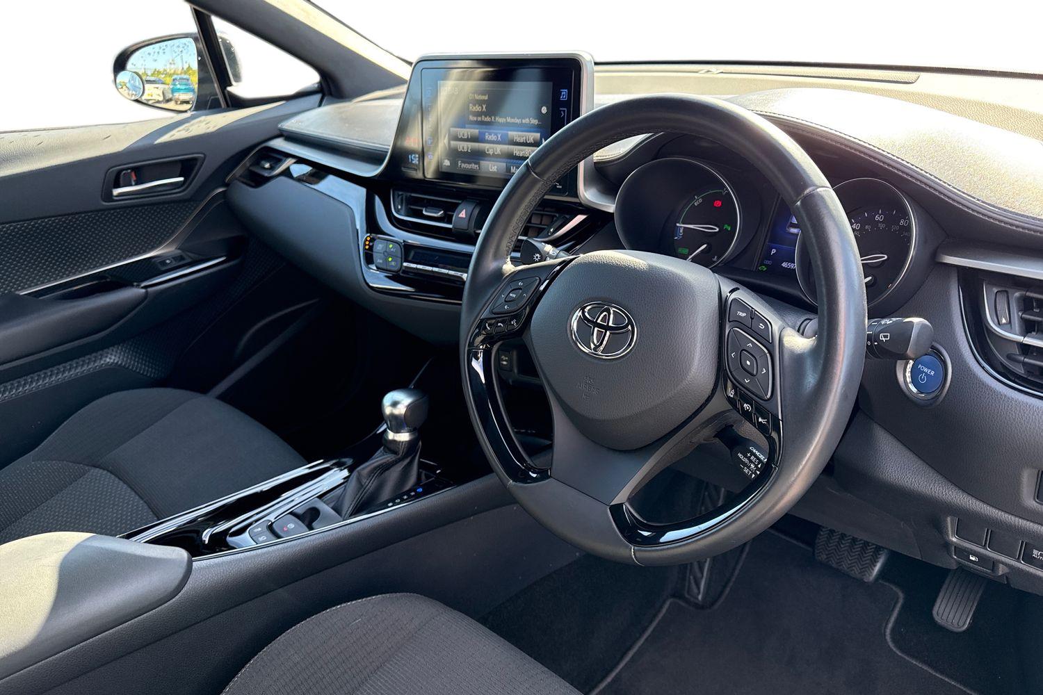 Used Toyota C-HR 2018 for sale - 77929024: Photo 14