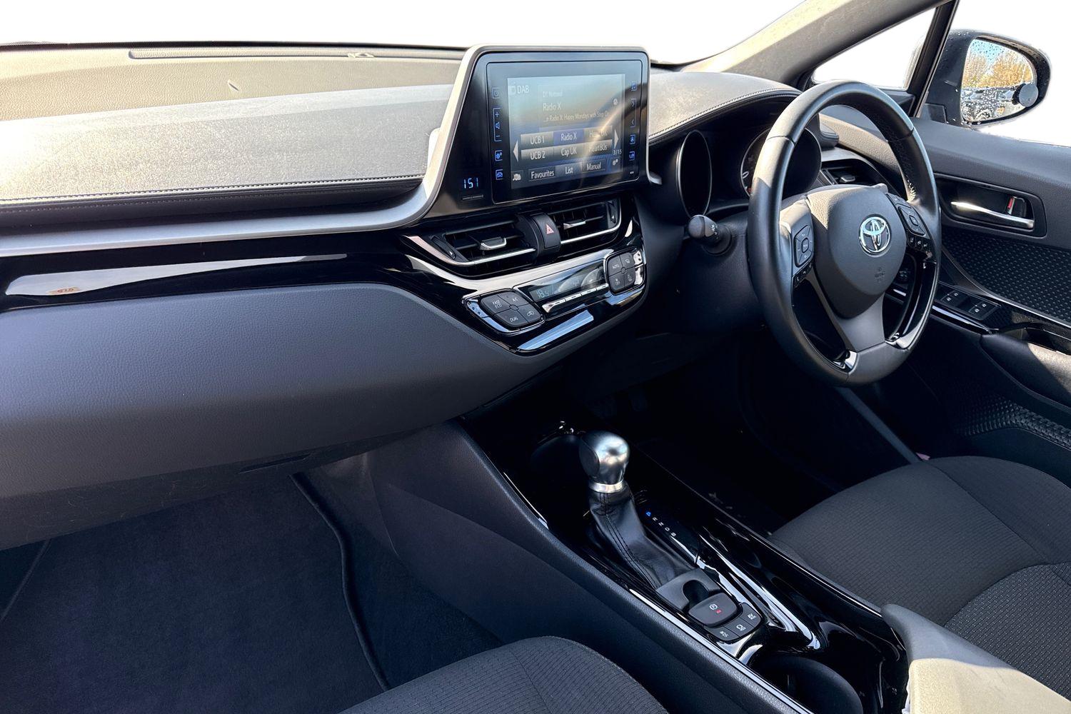 Used Toyota C-HR 2018 for sale - 77929024: Photo 15