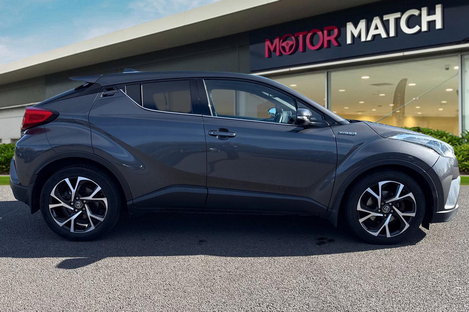 Used Toyota C-HR 2018 for sale - 77929024: Photo 3