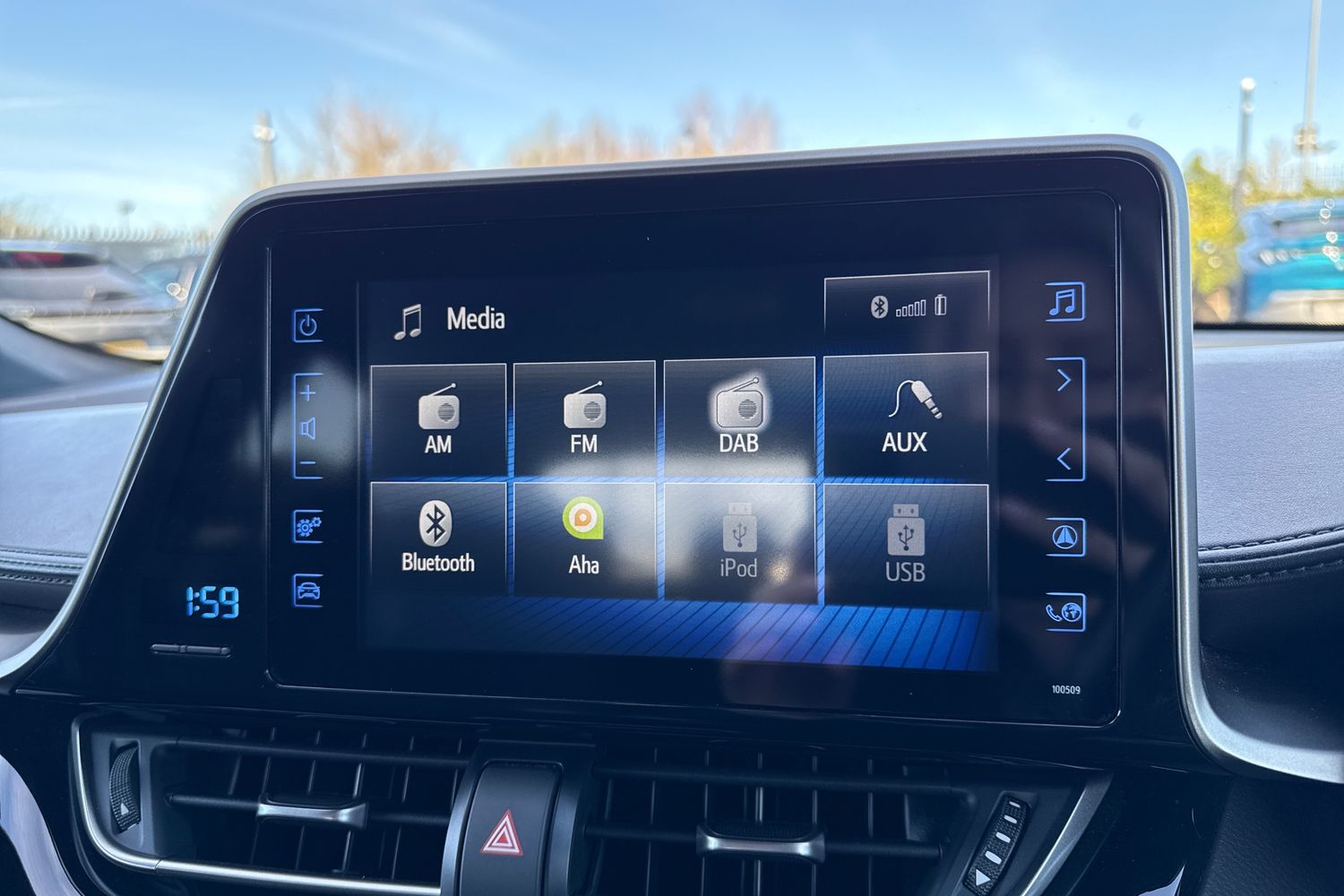 Used Toyota C-HR 2018 for sale - 77929024: Photo 48