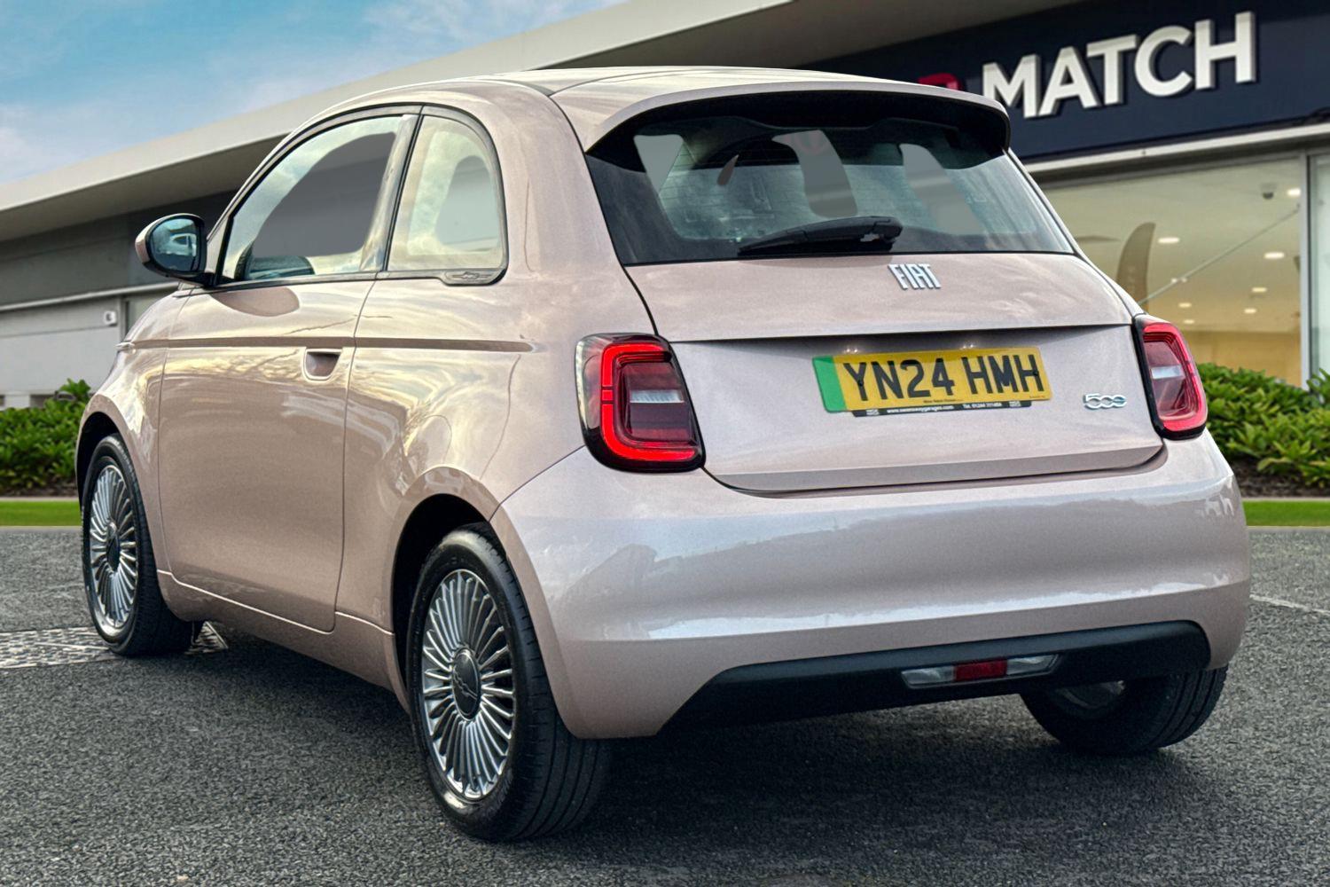 Used Fiat 500e 2024 for sale - 76789603: Photo 2