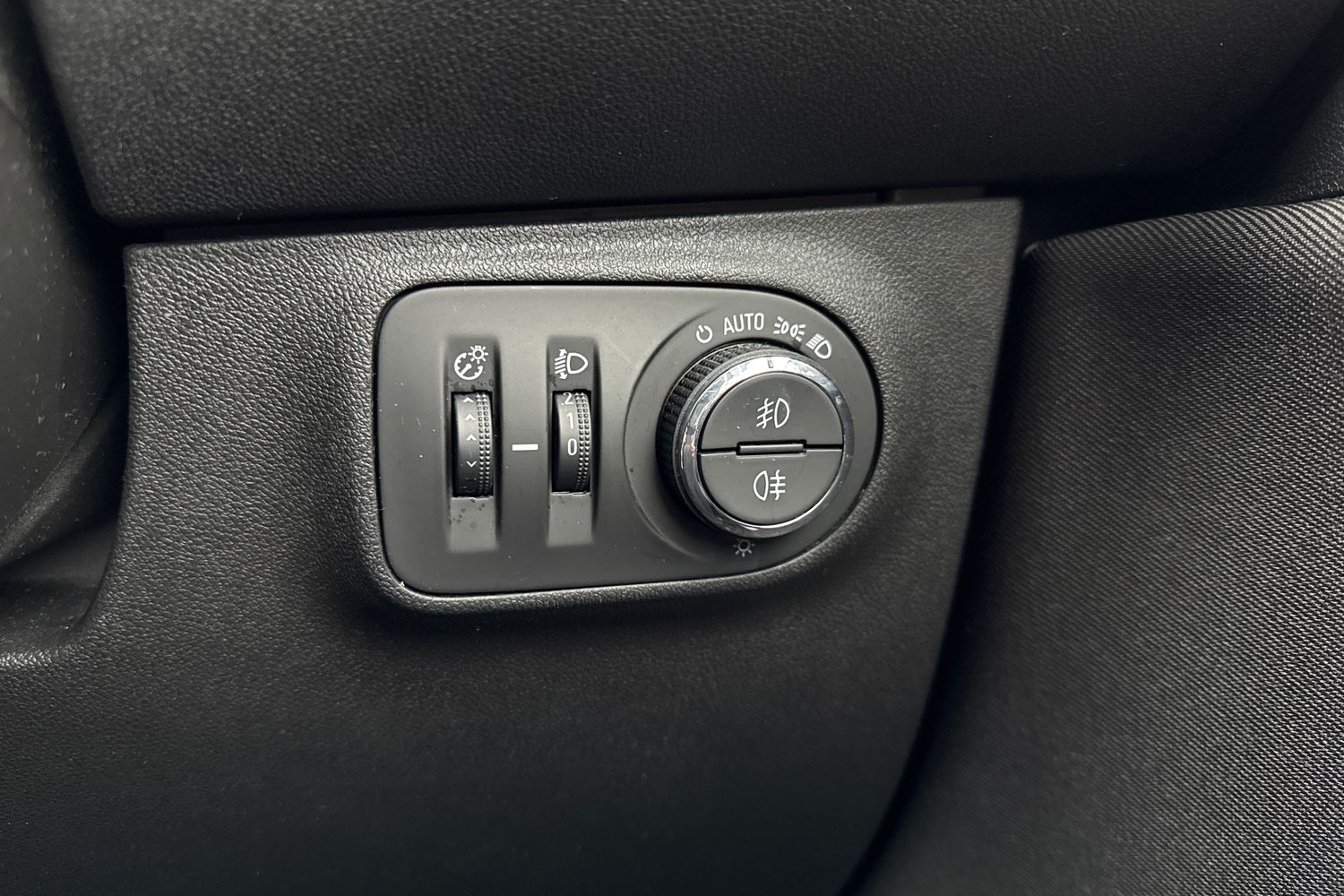 Used Vauxhall Corsa 2019 for sale - 76421329: Photo 42