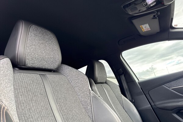 Used Peugeot 3008 2018 for sale - 76334395: Photo 24