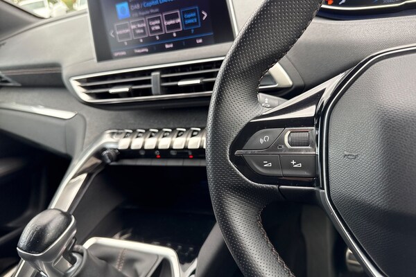 Used Peugeot 3008 2018 for sale - 76334395: Photo 39