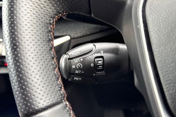 Used Peugeot 3008 2018 for sale - 76334395: Photo 41