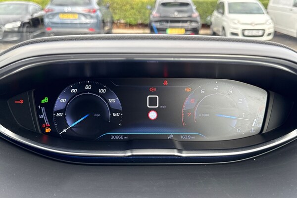 Used Peugeot 3008 2018 for sale - 76334395: Photo 43